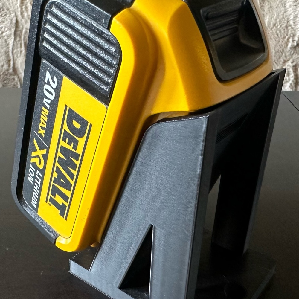 3D Printed DeWalt Battery Holder